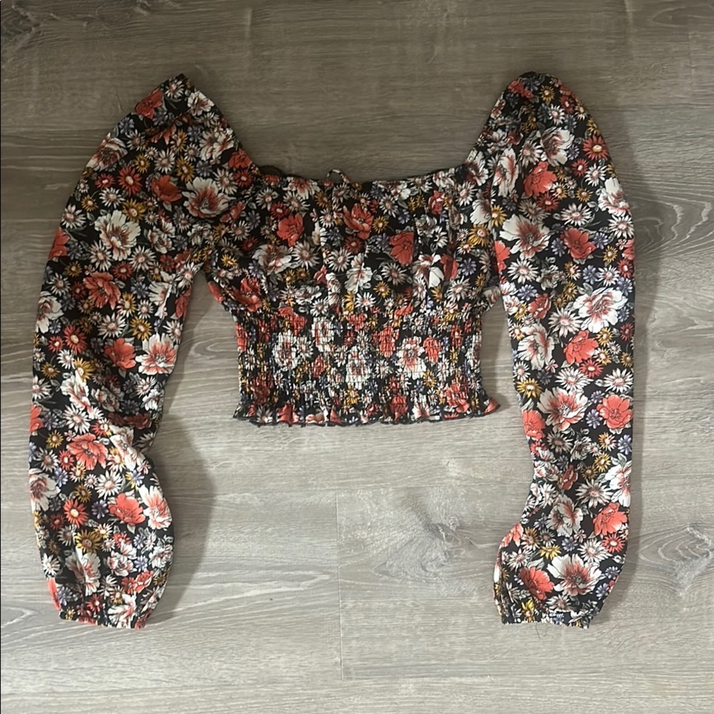 Long Sleeve Floral Blouse-M